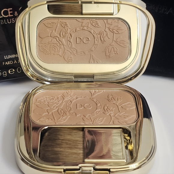 Dolce & Gabbana Blush of Roses Luminous Cheek Colour 120 CARAMEL NEW IN BOX